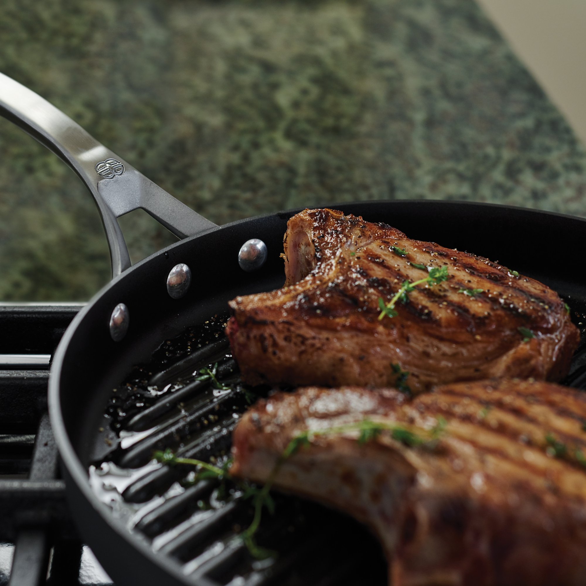calphalon signature oven safe