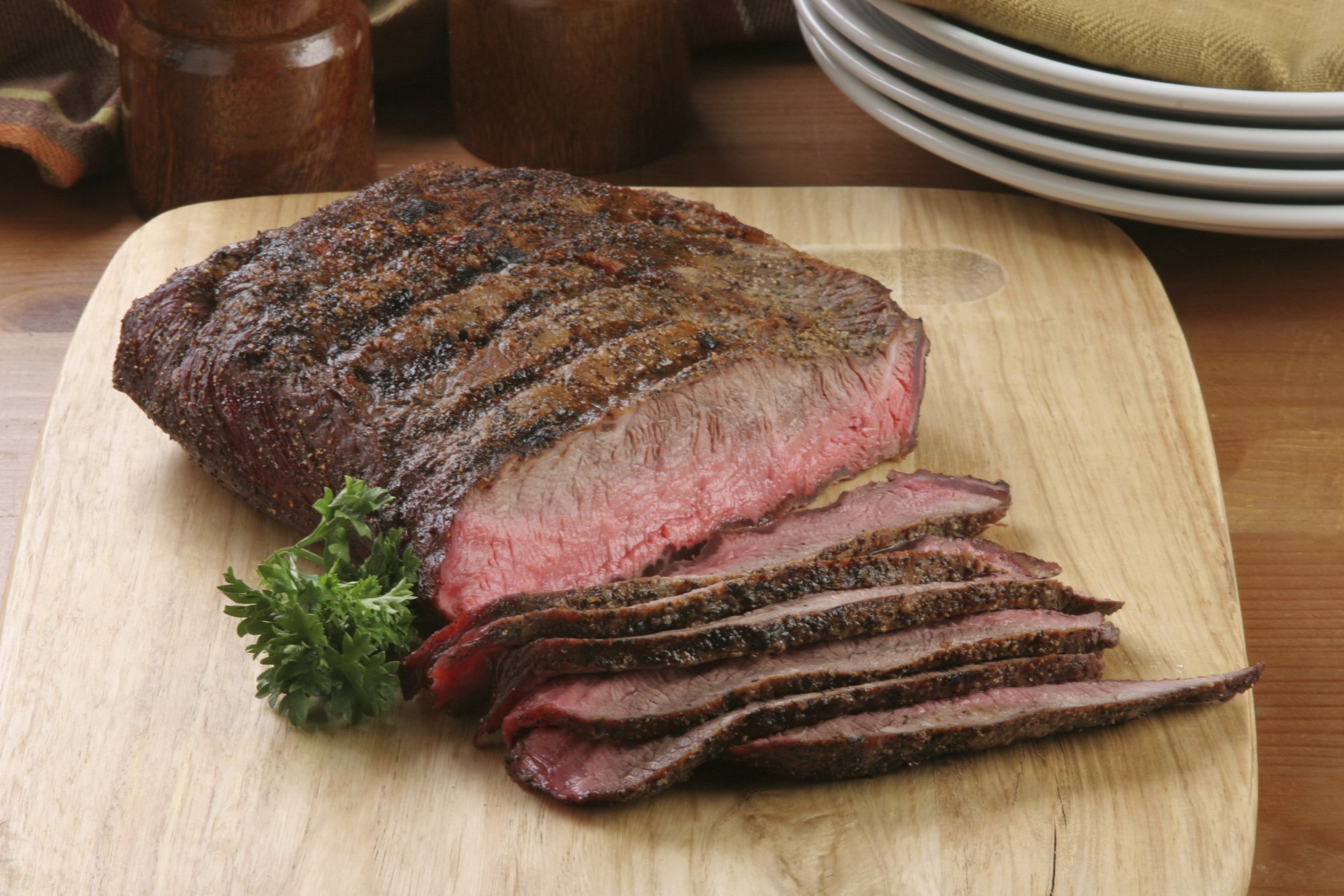 flat-iron-steak-vs-flank-steak