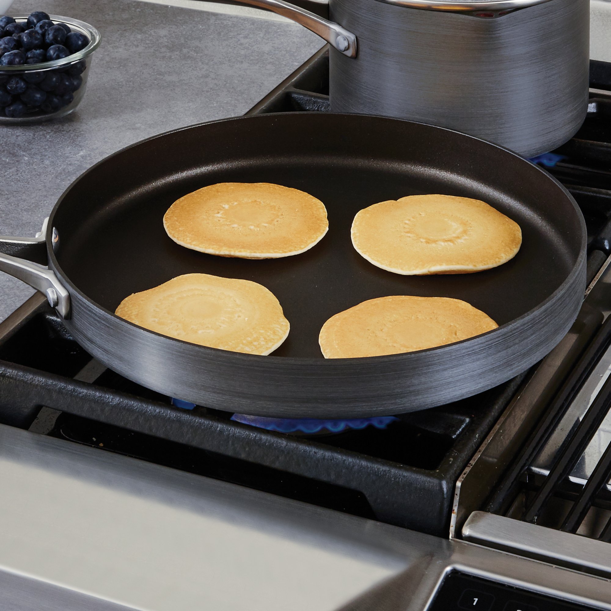 Calphalon Classic™ Nonstick 12in. Round Griddle Pan CalphalonUSAStore